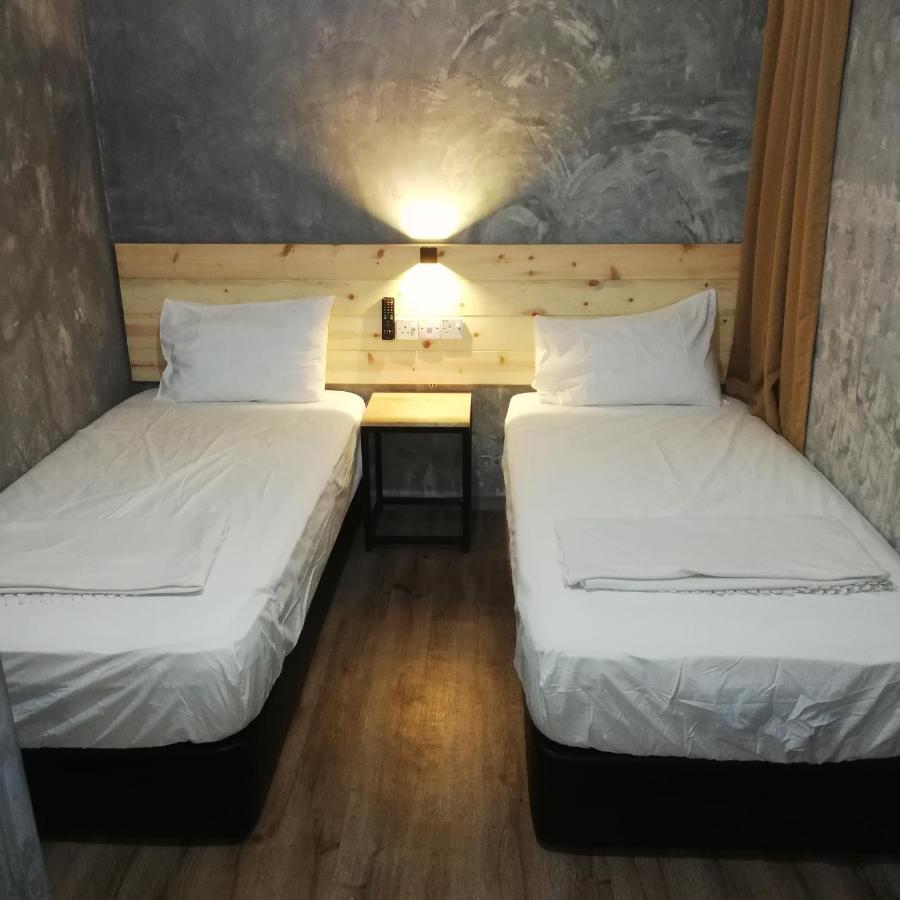 Myera Hotel Banting  Εξωτερικό φωτογραφία