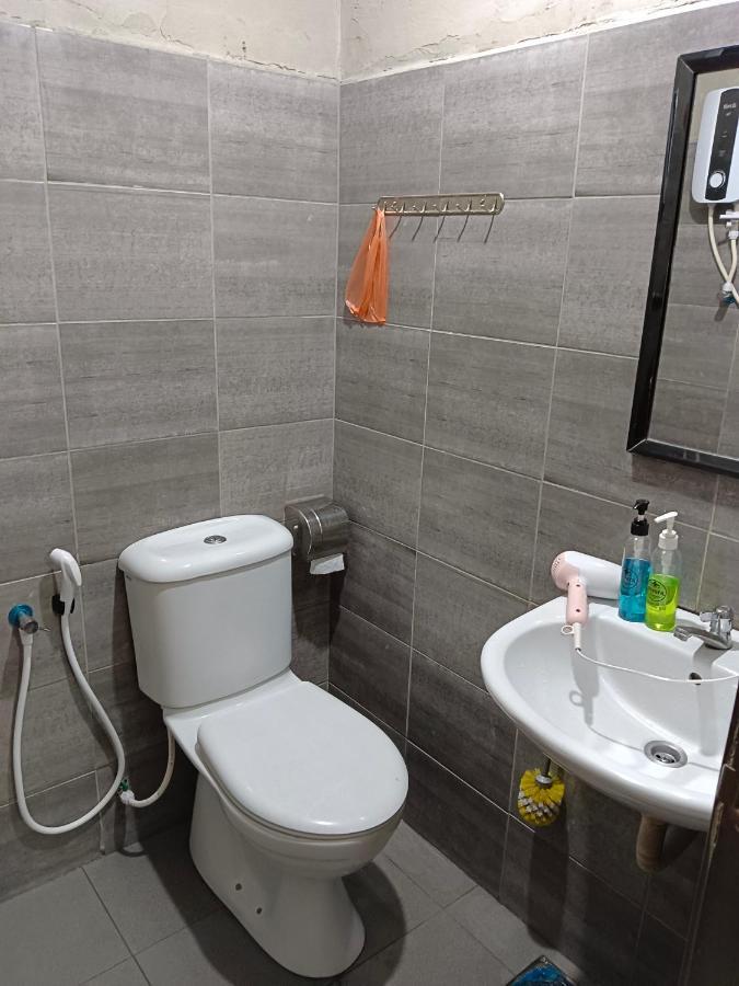 Myera Hotel Banting  Εξωτερικό φωτογραφία