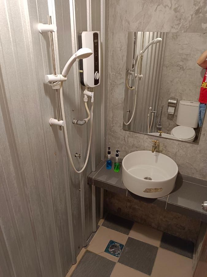 Myera Hotel Banting  Εξωτερικό φωτογραφία